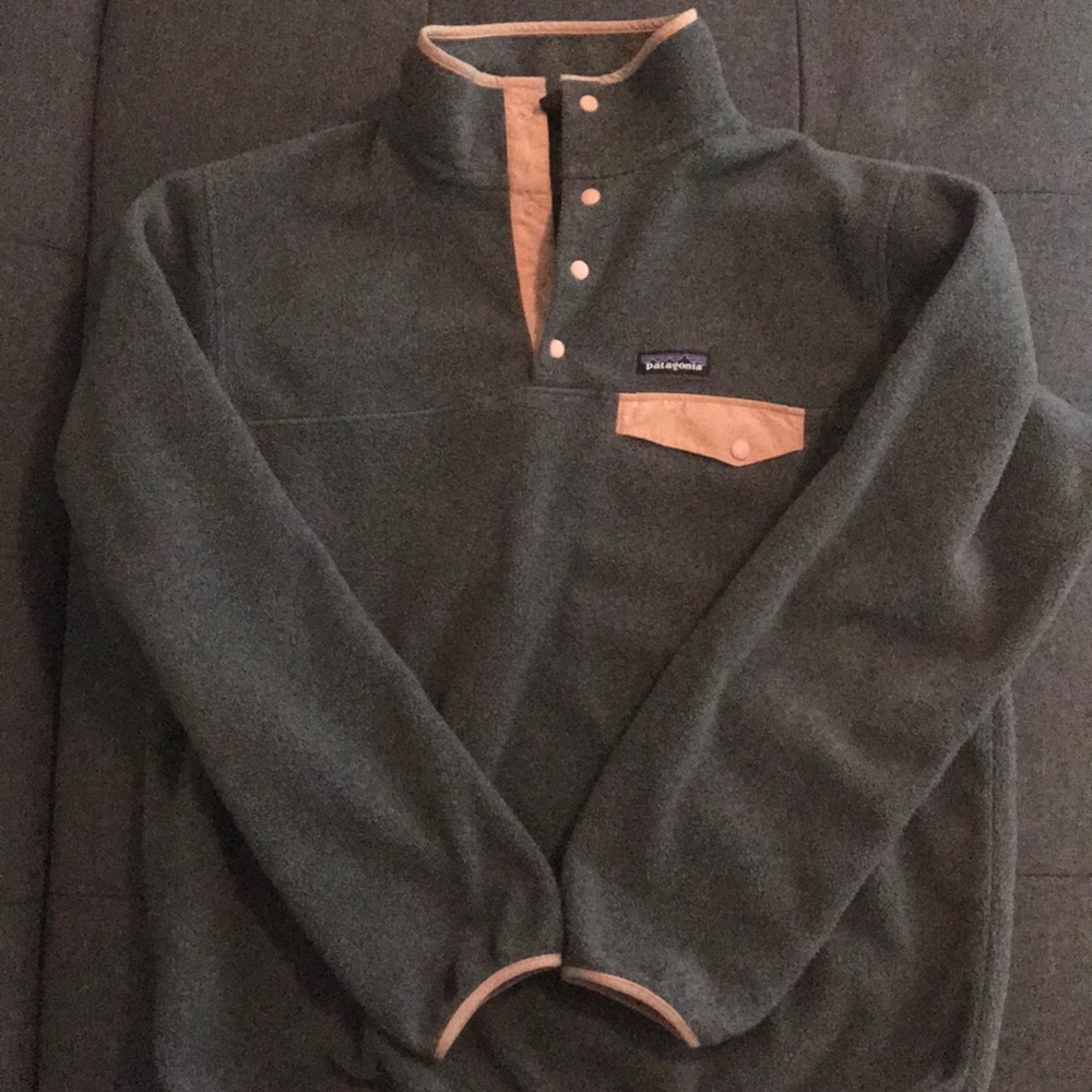 FLASH SALE Patagonia Sychilla Snap Pull Over